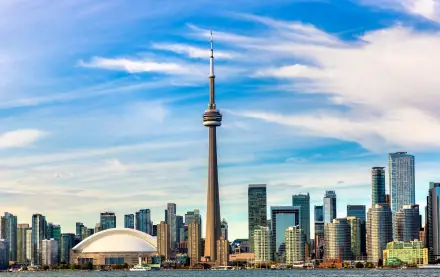Toronto skyline with the CN Tower